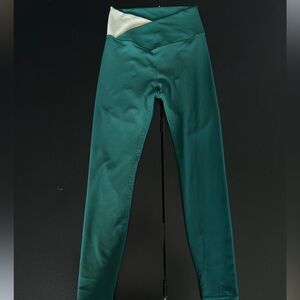 green cross leggings